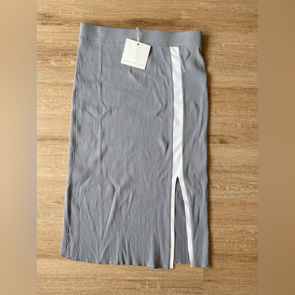 Medium, Mercer & Madison - Picture 1 of 4